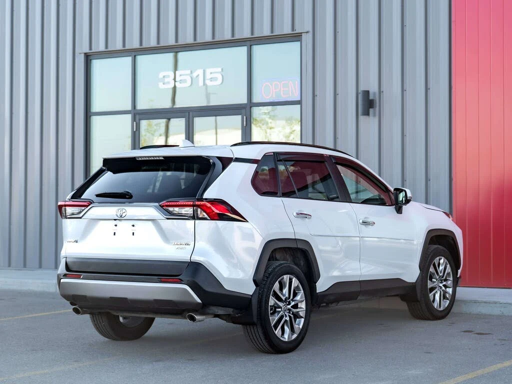 Toyota Rav4 2024* LIMITED* AWD* DIS* ОБДУХ* 360* PANO* КРАЙНА , снимка 5 - Автомобили и джипове - 56047005