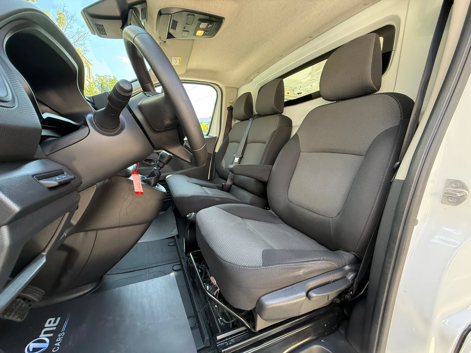 Renault Trafic 2.0 110DCI, снимка 10 - Бусове и автобуси - 55673406