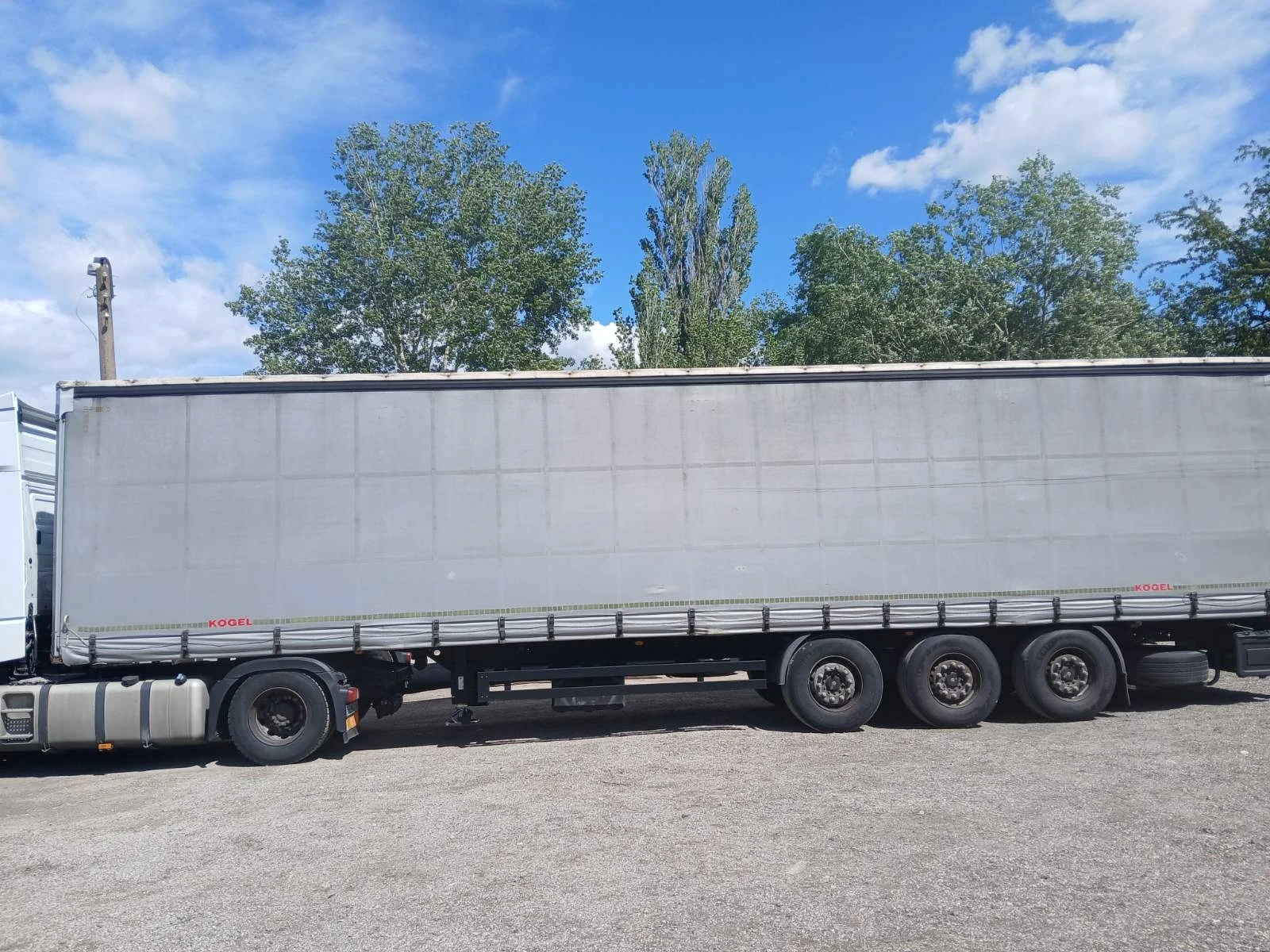 Полуремарке Koegel SN 24, снимка 2 - Ремаркета - 54562066