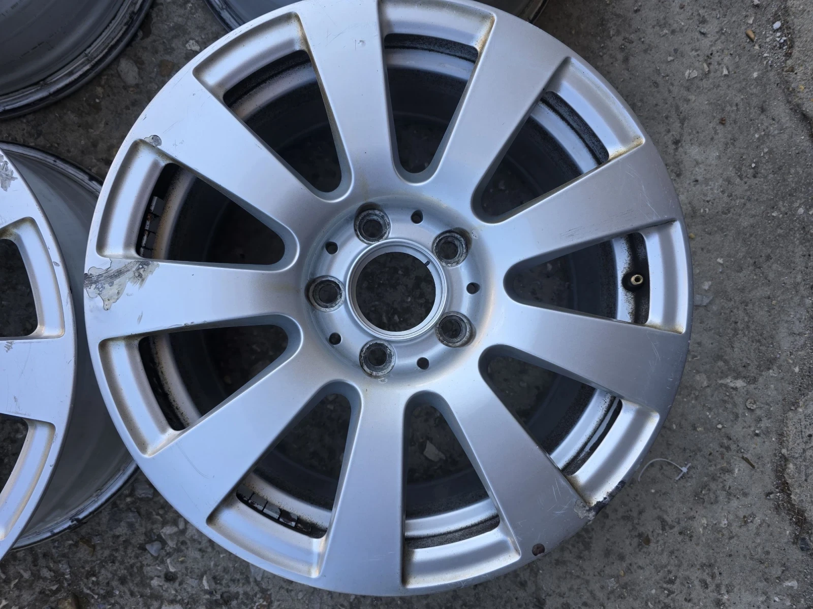   Mercedes-Benz E 220 | Mobile.bg   2