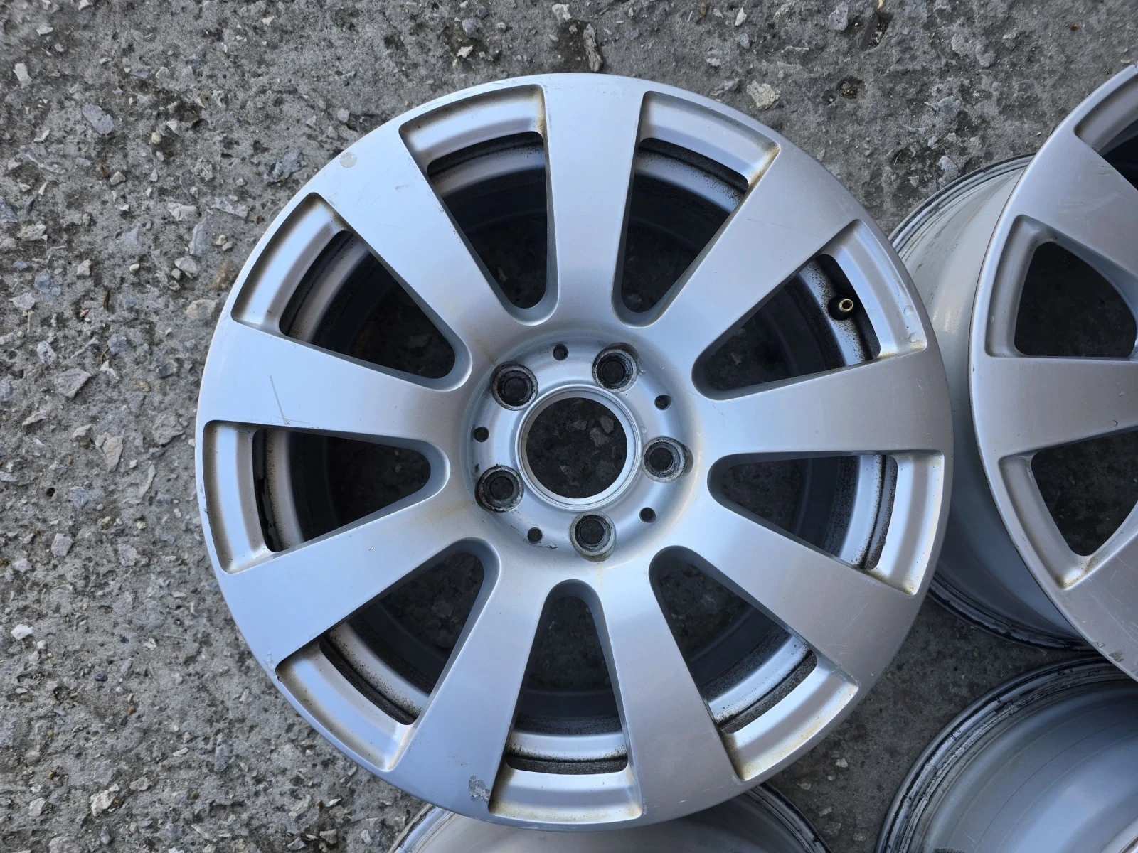   Mercedes-Benz E 220 | Mobile.bg   4