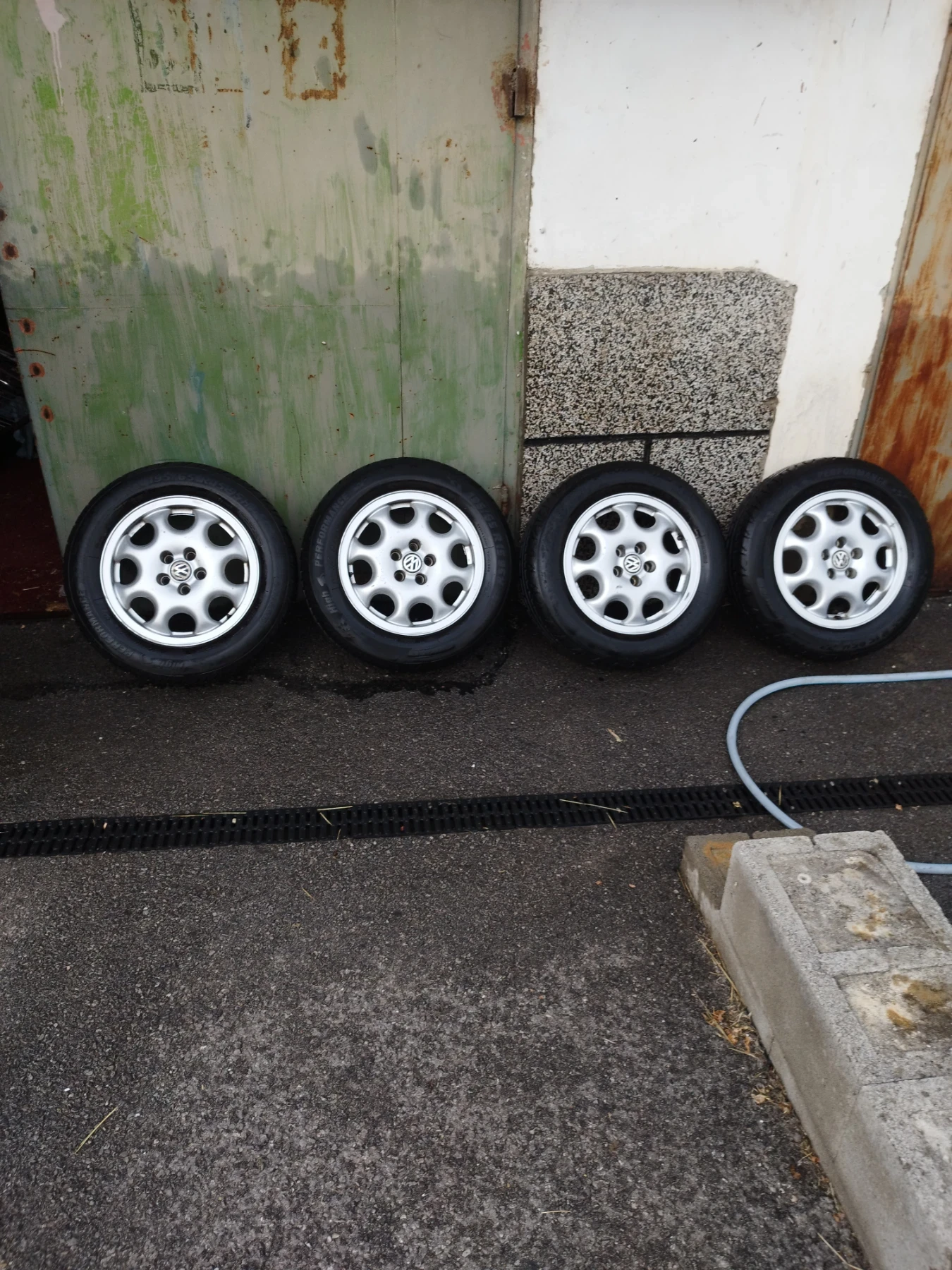    165/65R15  VW | Mobile.bg   2