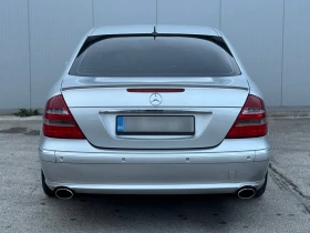 Mercedes-Benz E 320, снимка 8