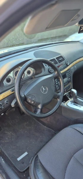 Mercedes-Benz E 320 W211, снимка 8