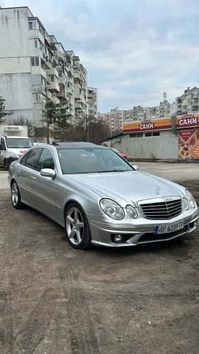 Mercedes-Benz E 320