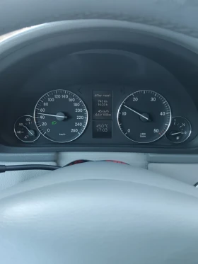 Mercedes-Benz C 220 - 3350 € / 6552.03 лв. - 98678375 7