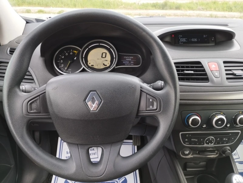 Renault Megane 1.6-110hp, снимка 12 - Автомобили и джипове - 47211569