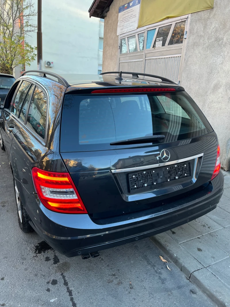 Mercedes-Benz C 200, снимка 17 - Автомобили и джипове - 47922061