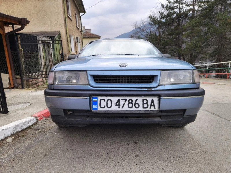 Opel Vectra 1.6I, снимка 4 - Автомобили и джипове - 49046222