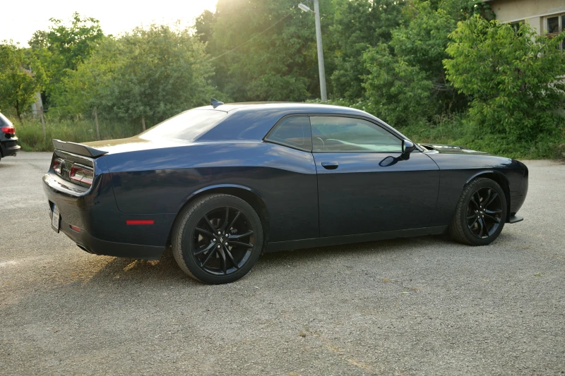 Dodge Challenger 3.6 FULL екстри, снимка 8 - Автомобили и джипове - 52140504