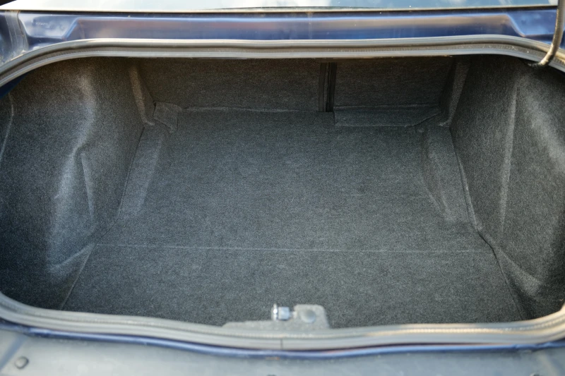 Dodge Challenger 3.6 FULL екстри, снимка 13 - Автомобили и джипове - 52140504