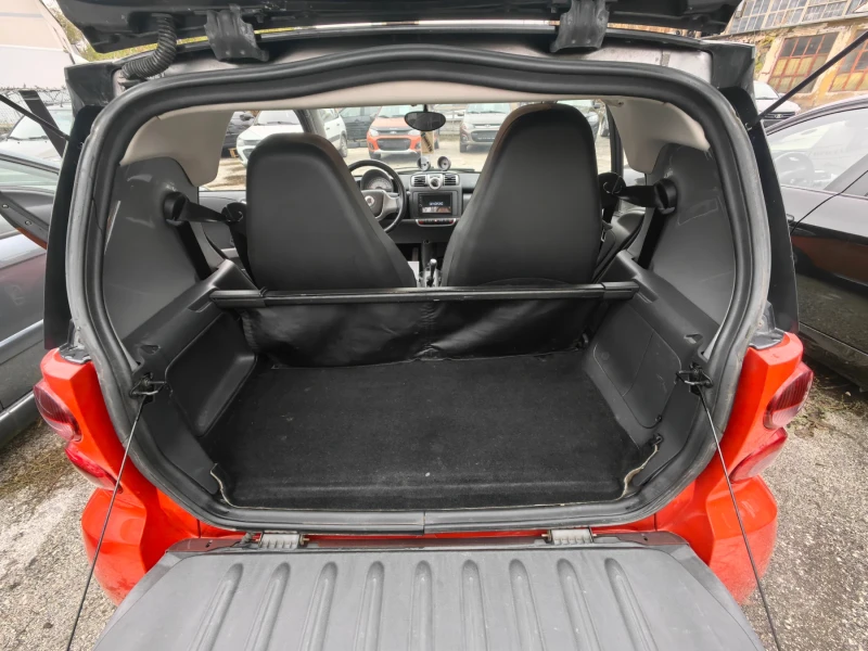 Smart Fortwo 1.0 бензин 71 кс, Климатик, Отличен , снимка 10 - Автомобили и джипове - 52285697