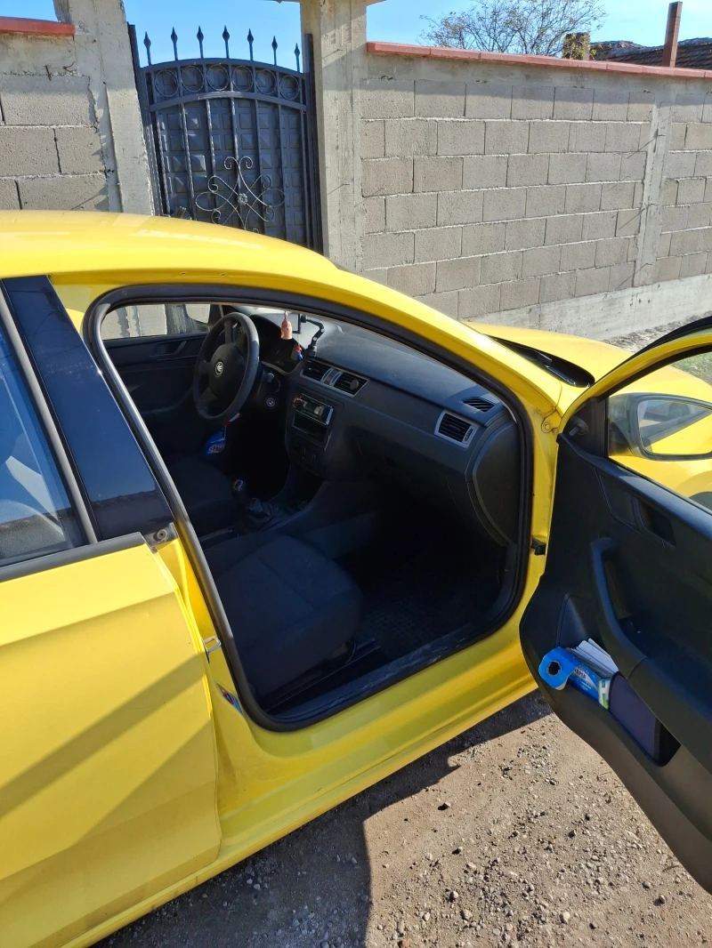 Skoda Rapid, снимка 3 - Автомобили и джипове - 52693954