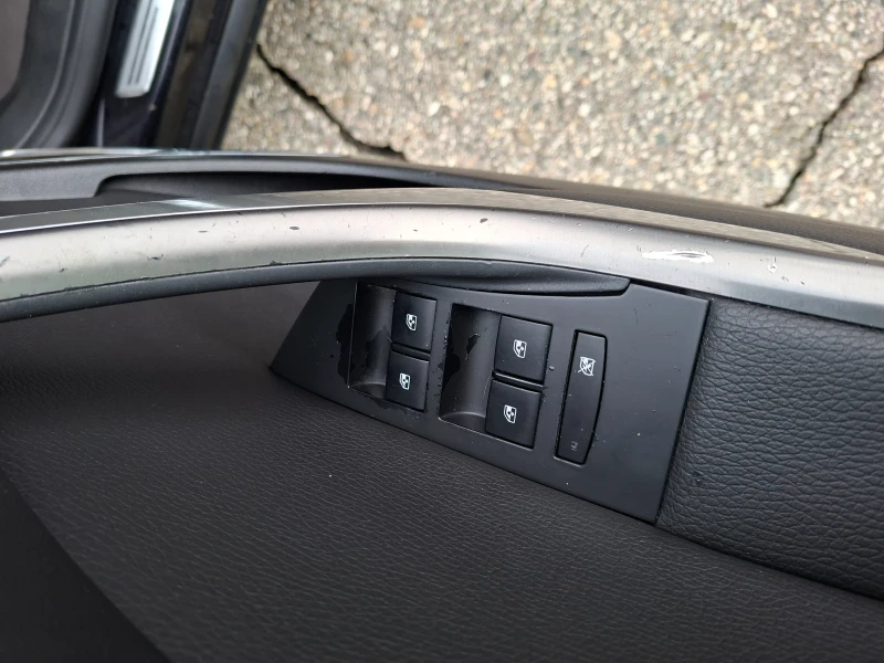 Opel Astra 1, 4 i Sport Tourer, снимка 16 - Автомобили и джипове - 52889479