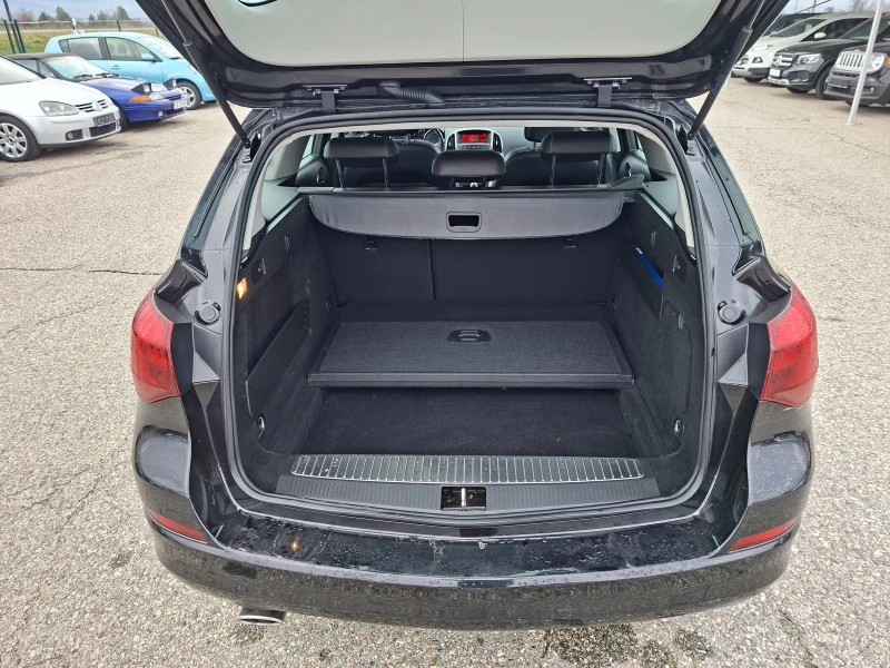 Opel Astra 1, 4 i Sport Tourer, снимка 14 - Автомобили и джипове - 52889479