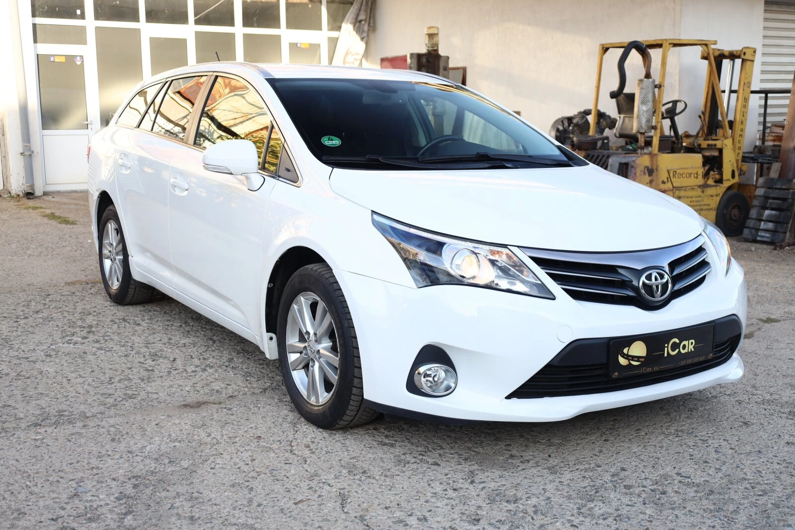 Toyota Avensis 2.0 D-4D facelift LED*Подгрев*КАМЕРА*НАВИ - изображение 3