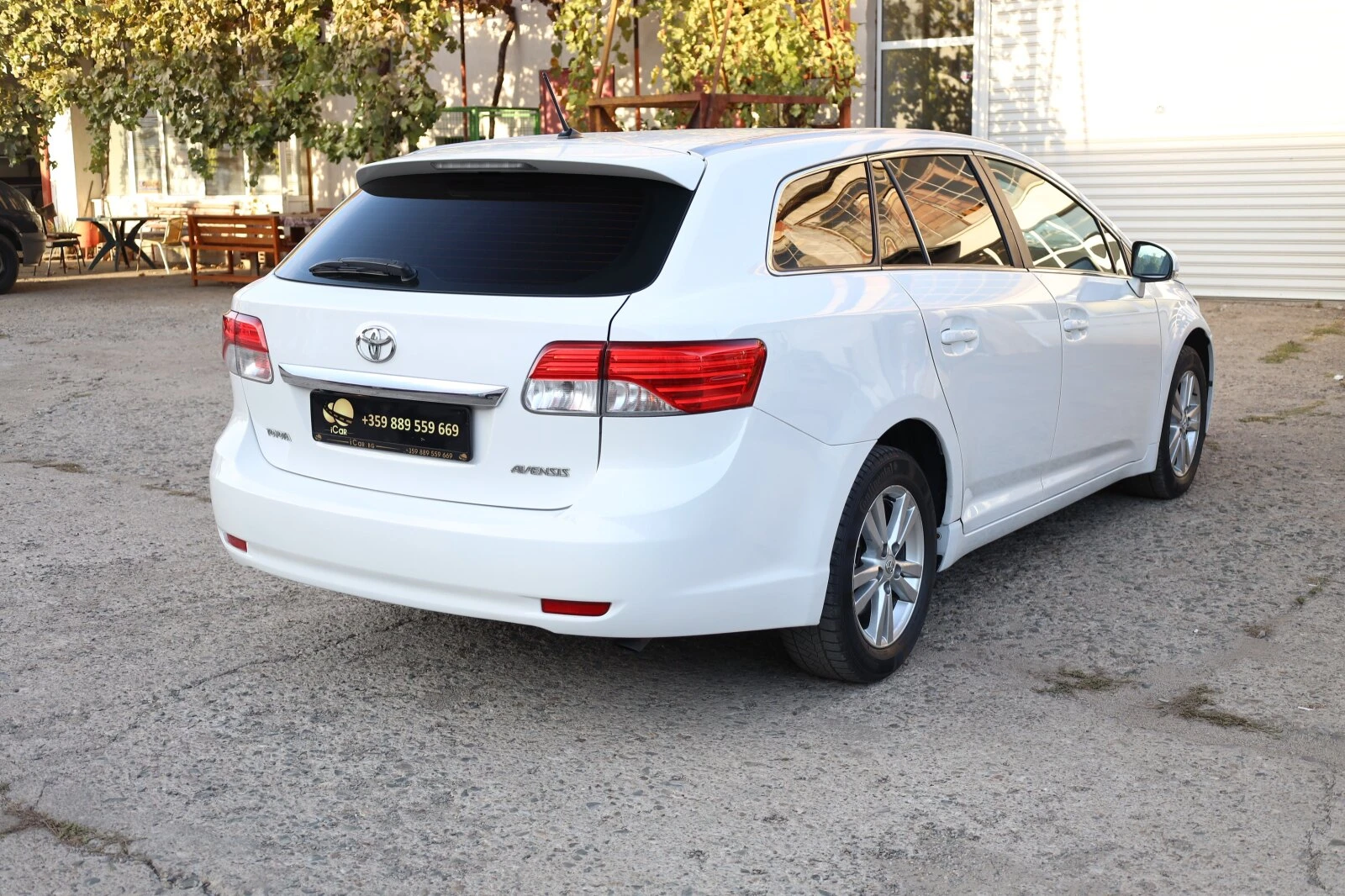 Toyota Avensis 2.0 D-4D facelift LED*Подгрев*КАМЕРА*НАВИ - изображение 5