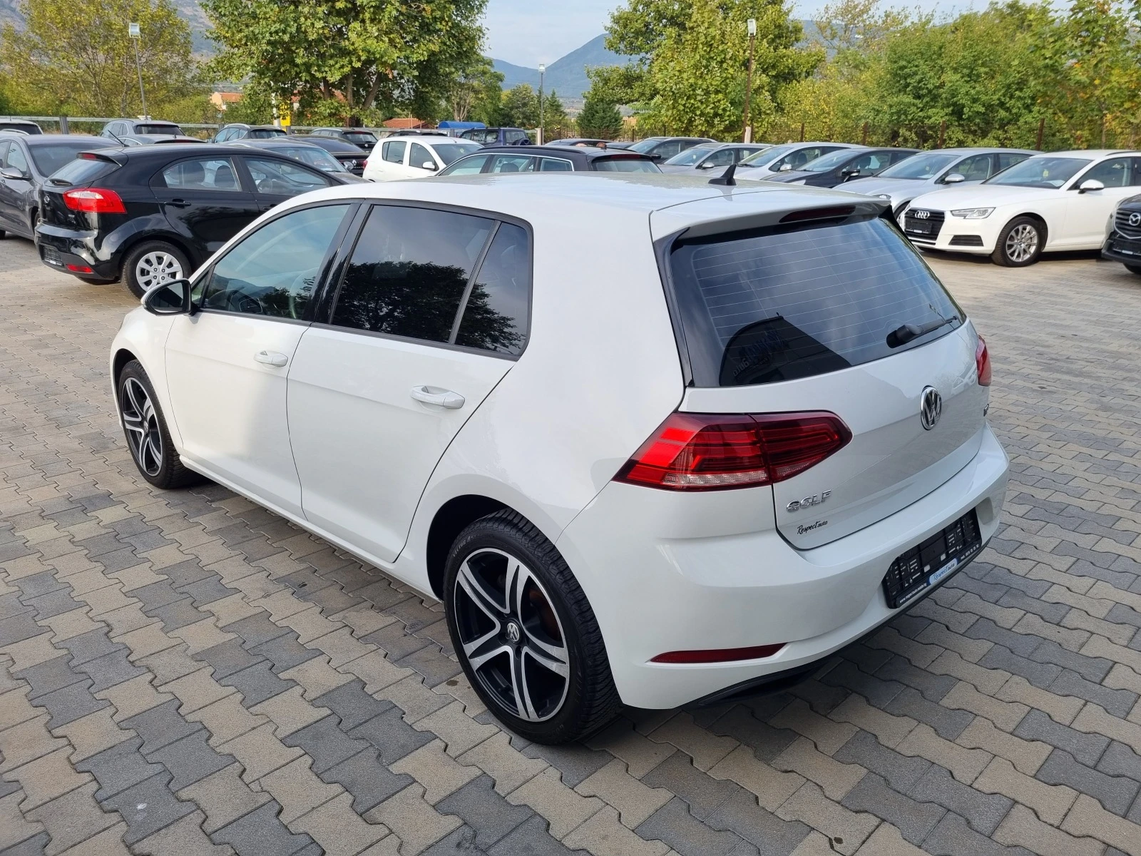 VW Golf 1.6TDi-90ps 2017г. EURO 6B= 112хил.км - изображение 4