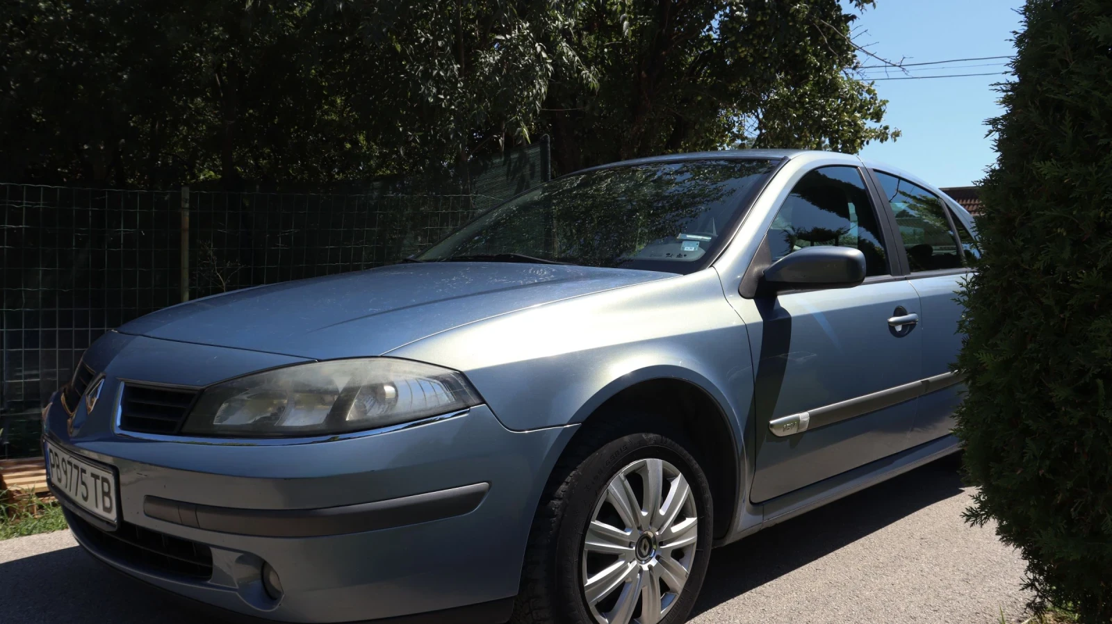 Renault Laguna 1.6 - изображение 2