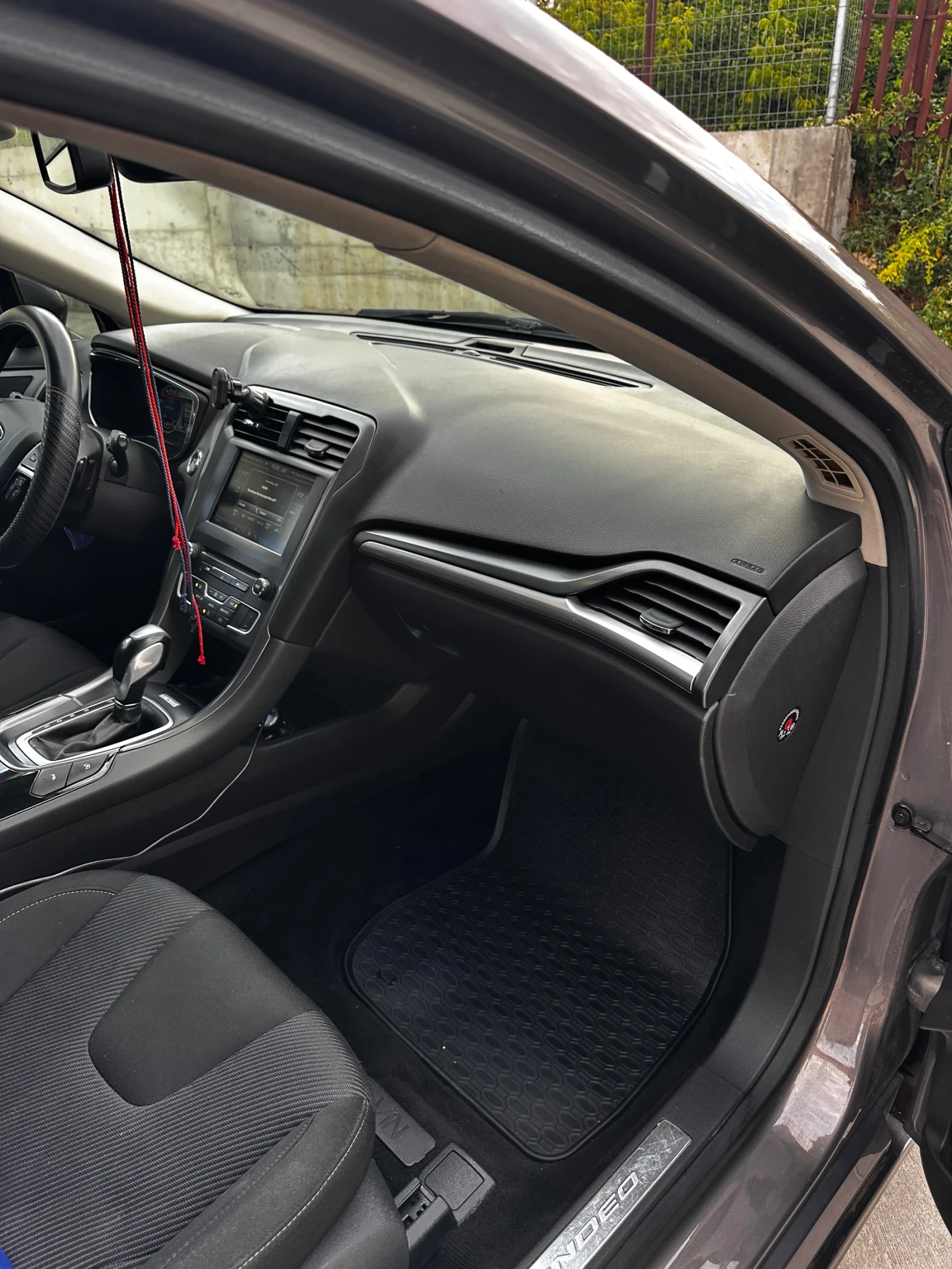 Ford Mondeo  - изображение 7