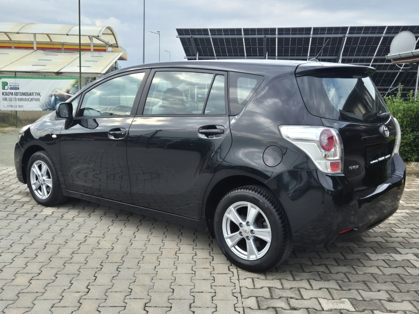 Toyota Verso 2.0 диз 7места 127к.с. - изображение 10