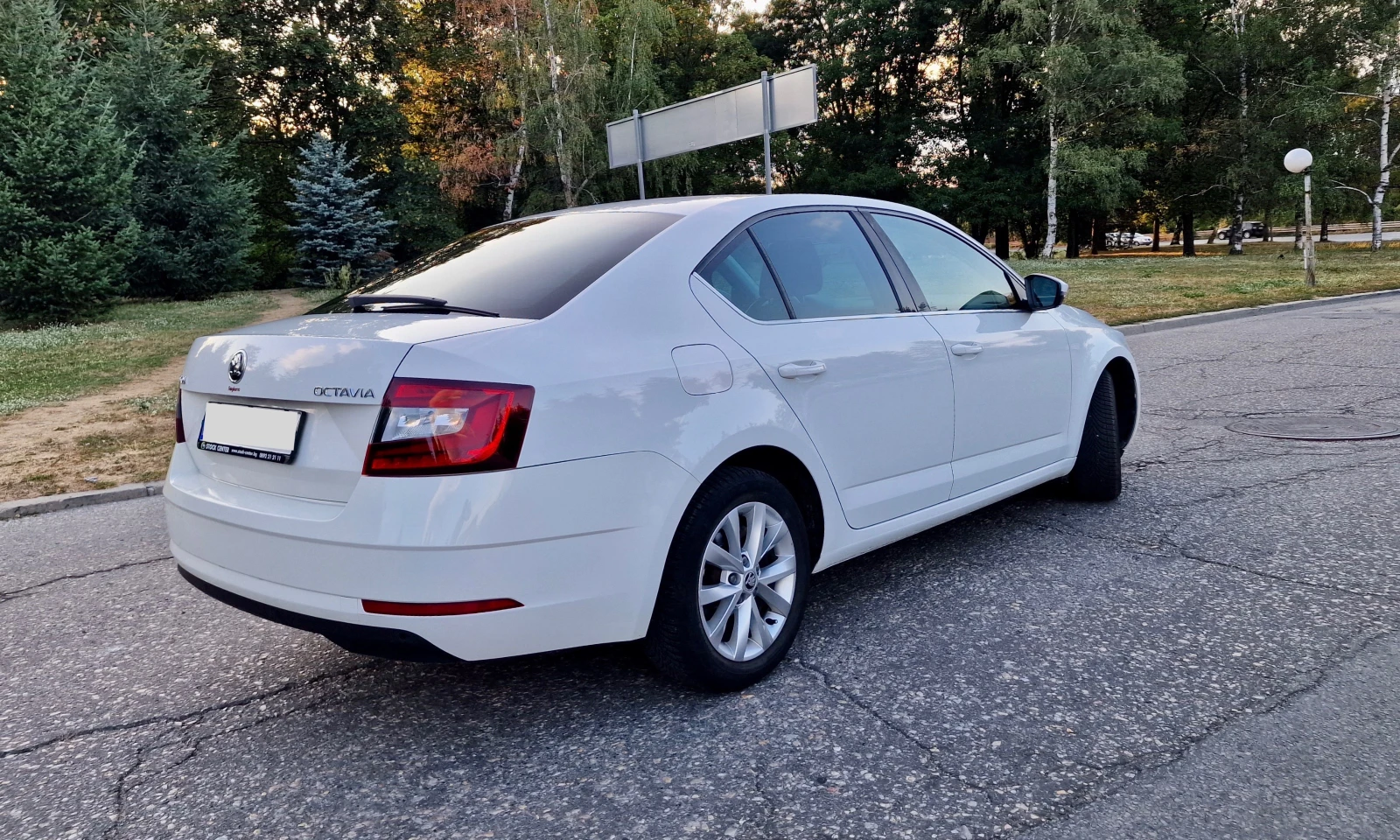 Skoda Octavia Лизинг: 320 лв / месец - изображение 2