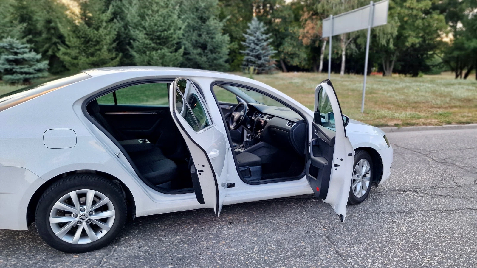 Skoda Octavia Лизинг: 320 лв / месец - изображение 6