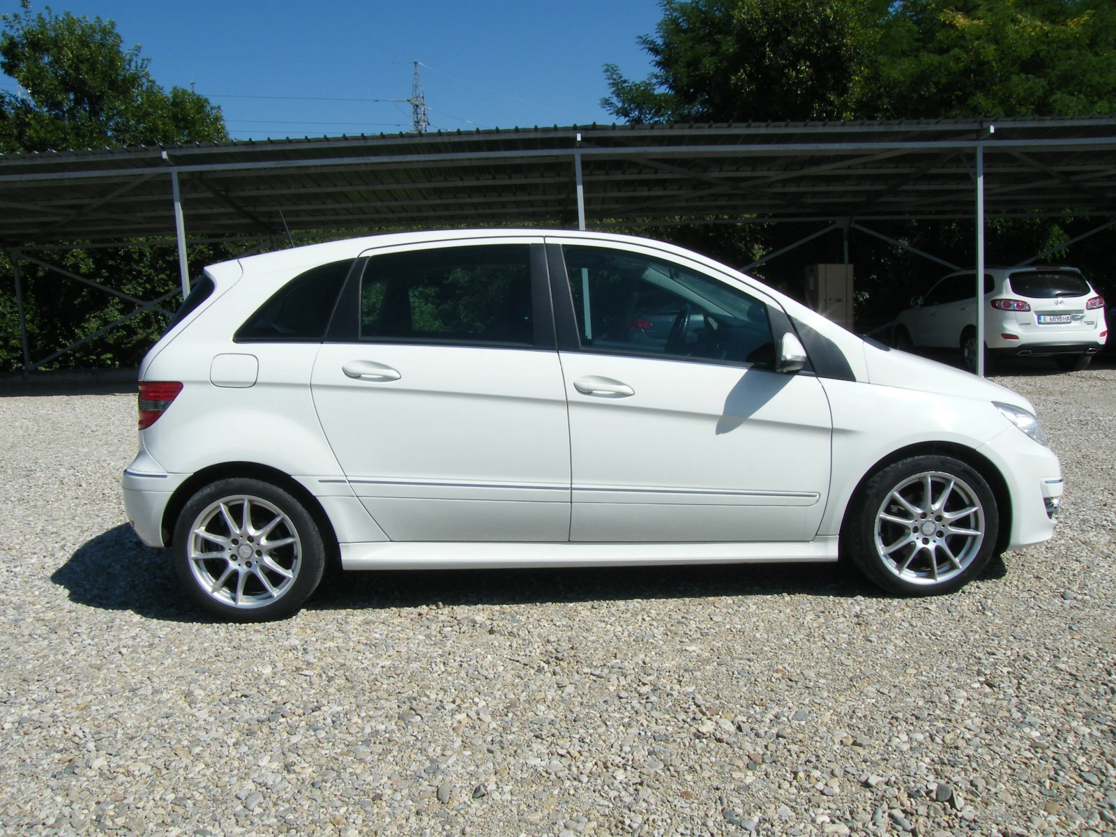Mercedes-Benz B 200 2.0 - изображение 4