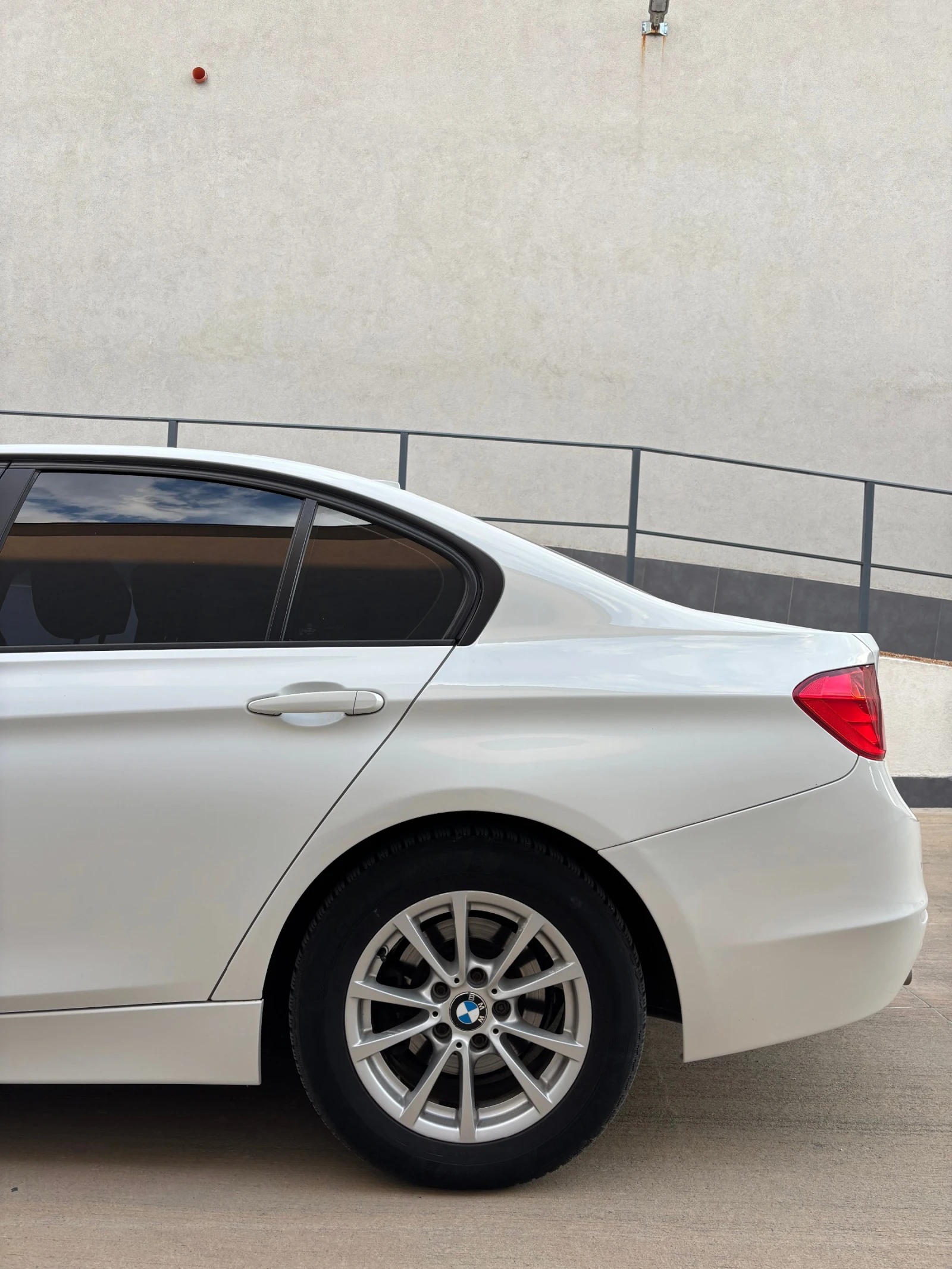 BMW 318  - изображение 9