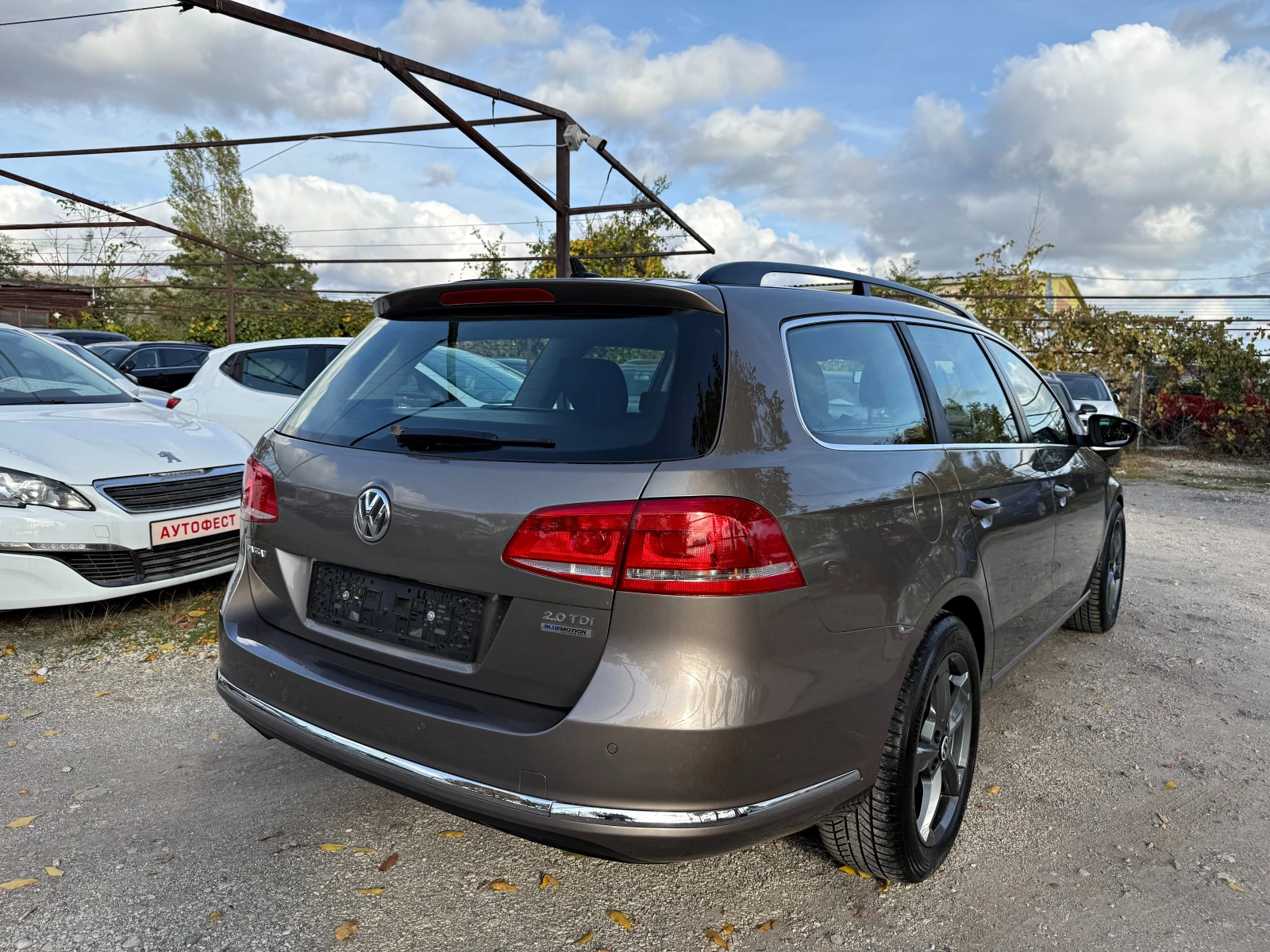 VW Passat 2.0TDI АВТОМАТИК НАВИ  - изображение 4