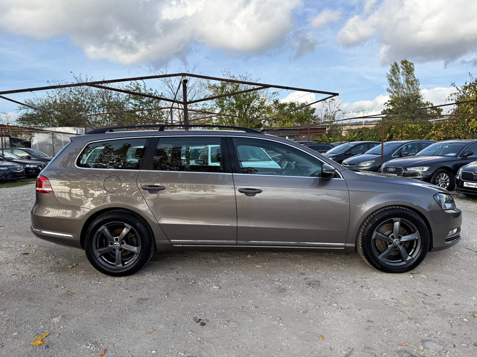 VW Passat 2.0TDI АВТОМАТИК НАВИ  - изображение 5