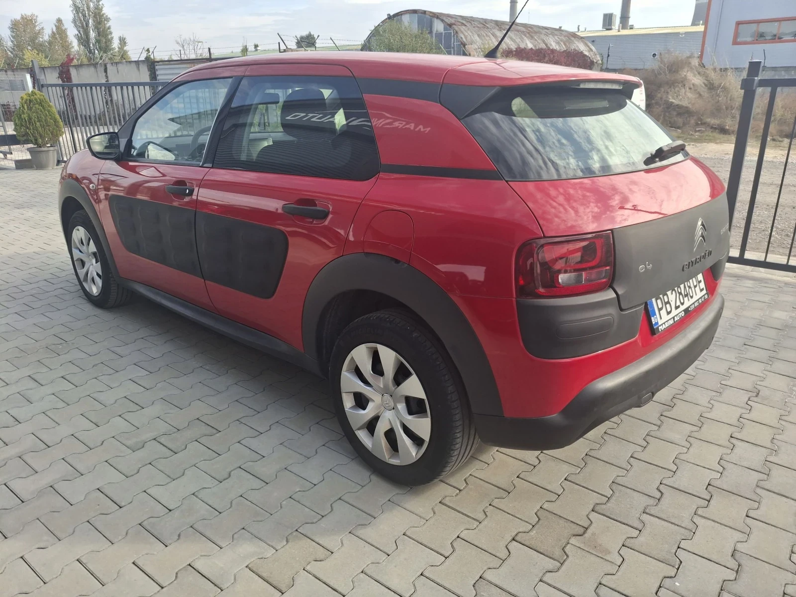 Citroen C4 Cactus 1.2 euro6 73.000x.km | Mobile.bg — изображение 4