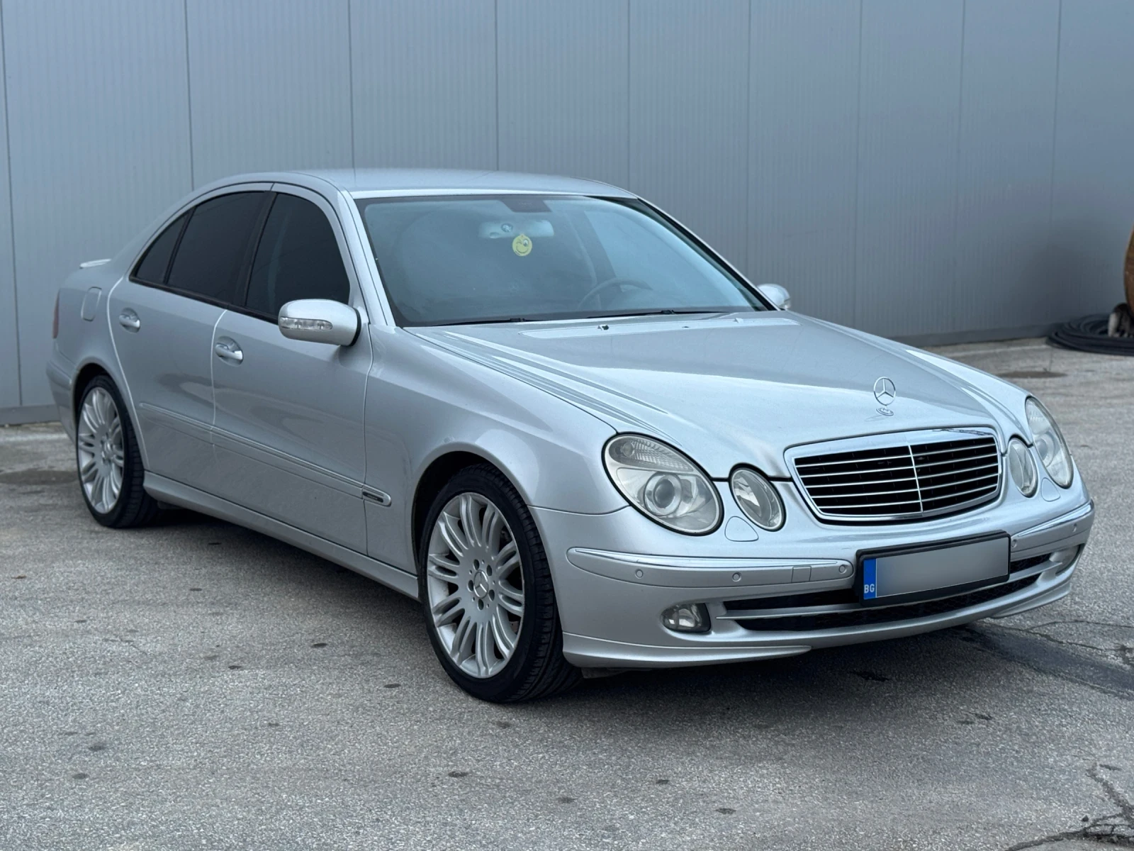 Mercedes-Benz E 320  - изображение 4