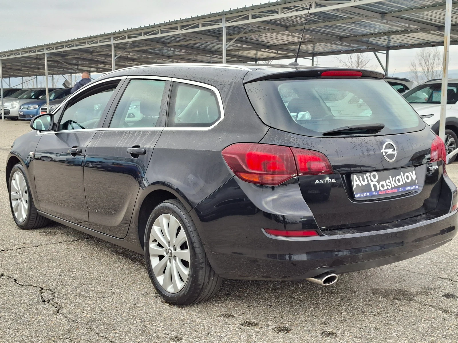 Opel Astra 1, 4 i Sport Tourer - изображение 7