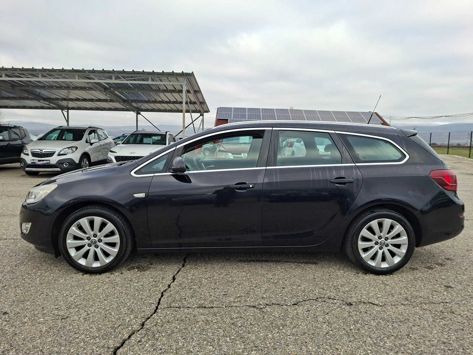 Opel Astra 1, 4 i Sport Tourer - изображение 8