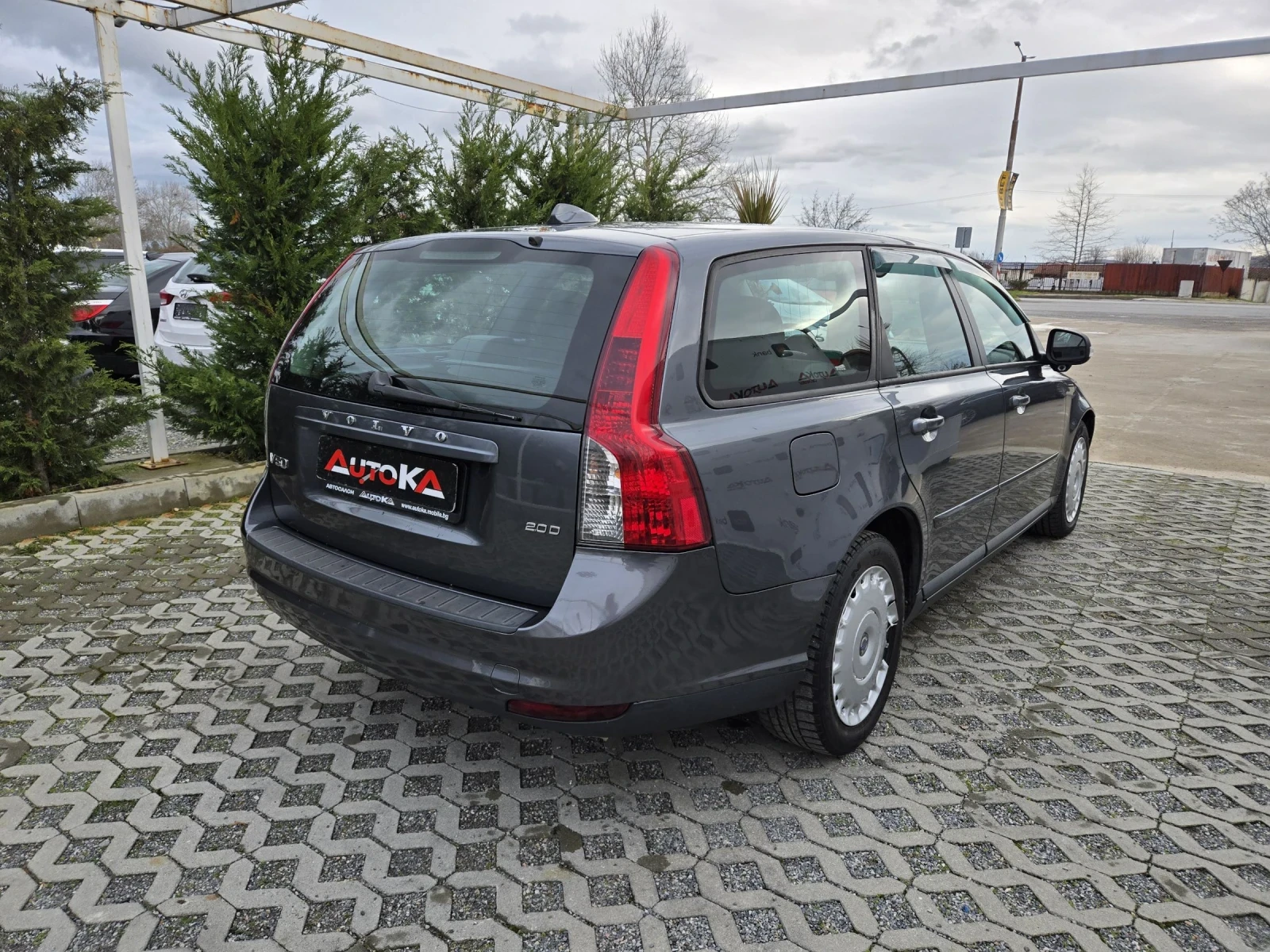 Volvo V50 2.0D-136кс= 6СКОРОСТИ= 2-ЗОНОВ КЛИМАТРОНИК - изображение 3