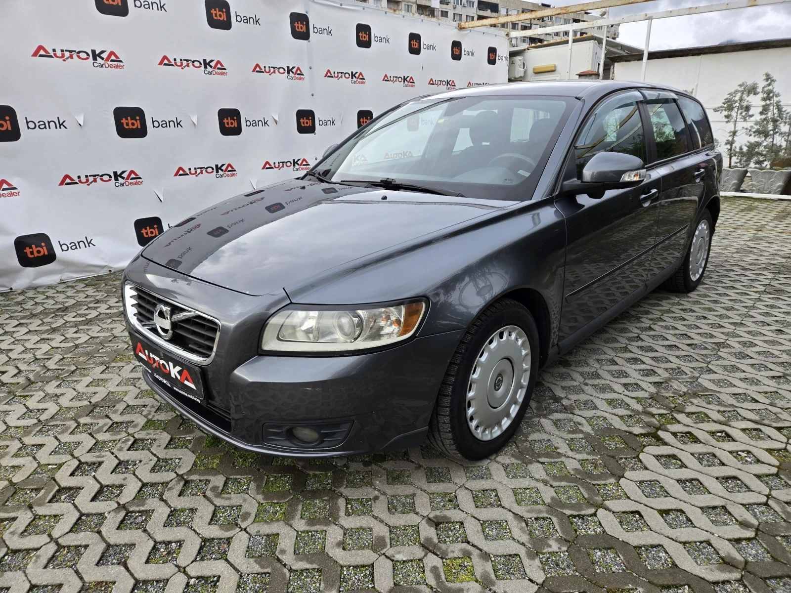 Volvo V50 2.0D-136кс= 6СКОРОСТИ= 2-ЗОНОВ КЛИМАТРОНИК - изображение 6