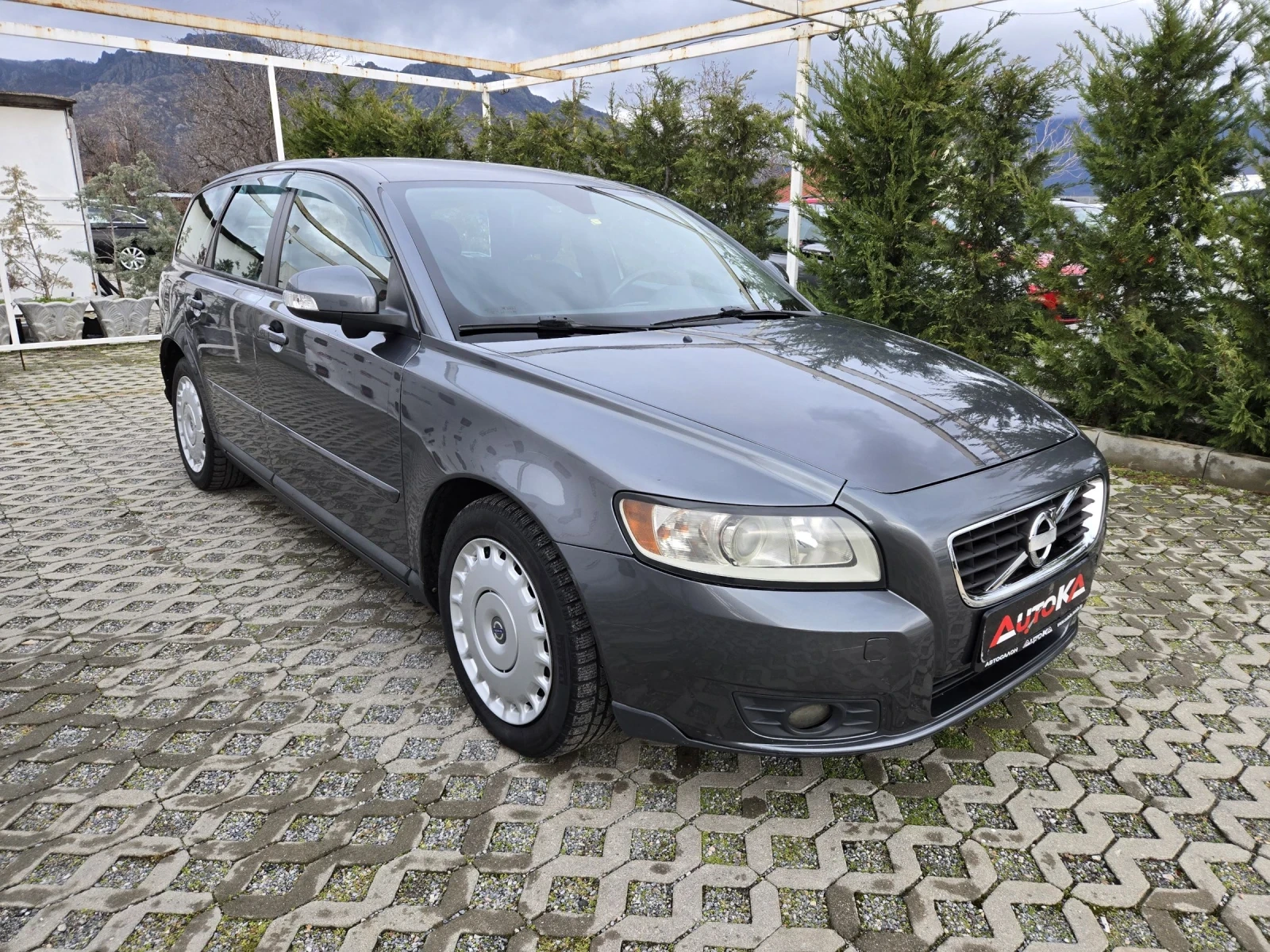 Volvo V50 2.0D-136кс= 6СКОРОСТИ= 2-ЗОНОВ КЛИМАТРОНИК - изображение 2
