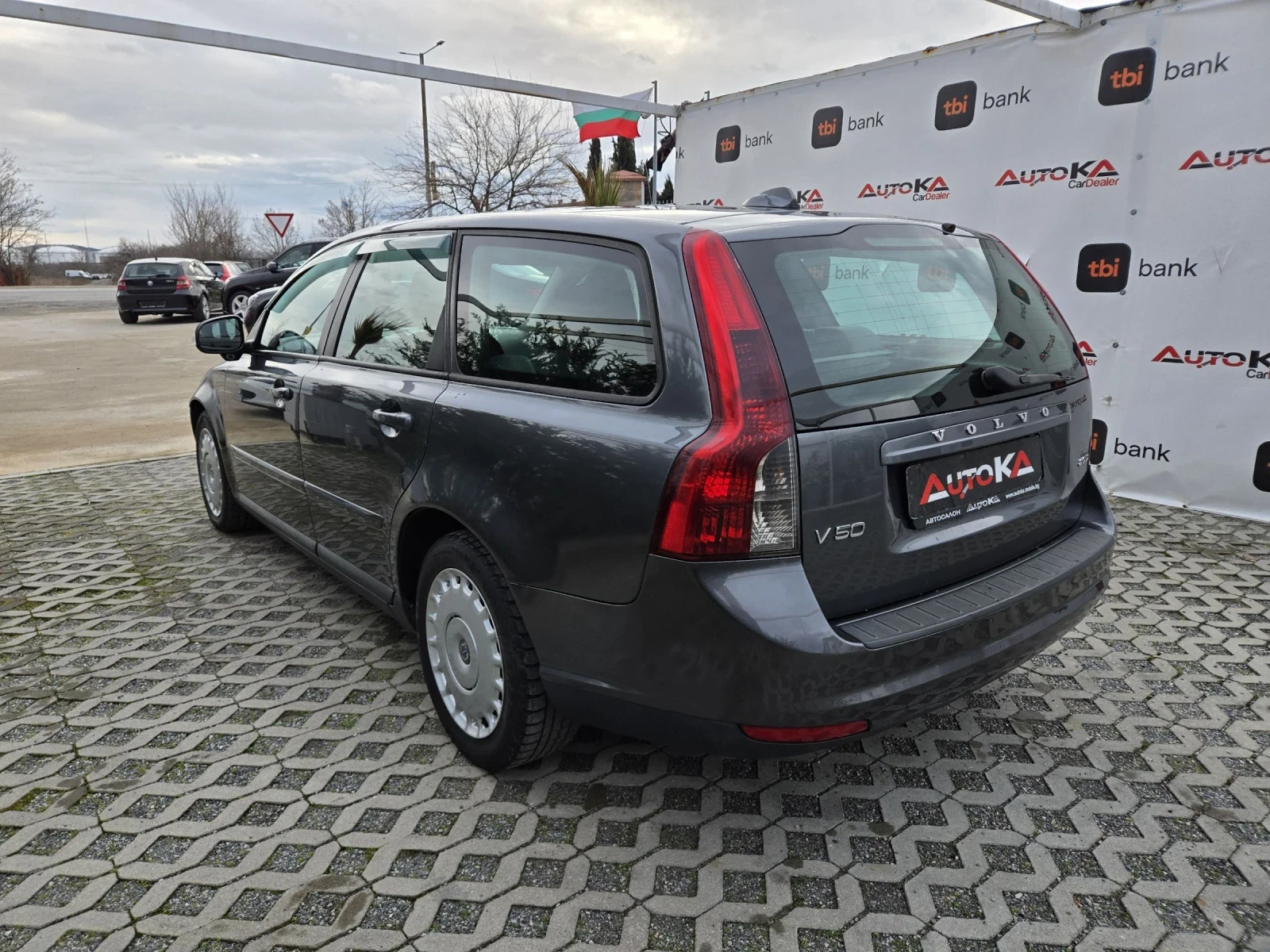 Volvo V50 2.0D-136кс= 6СКОРОСТИ= 2-ЗОНОВ КЛИМАТРОНИК - изображение 5