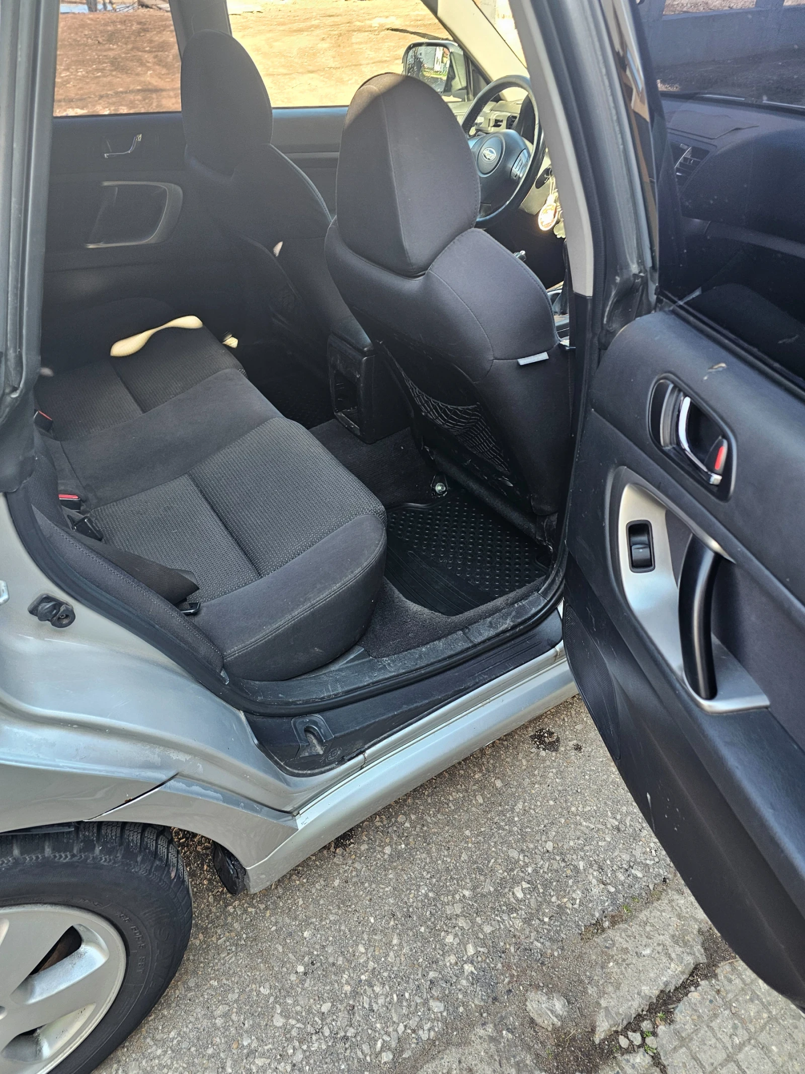 Subaru Legacy Бензин/газ, снимка 6 - Автомобили и джипове - 54208419