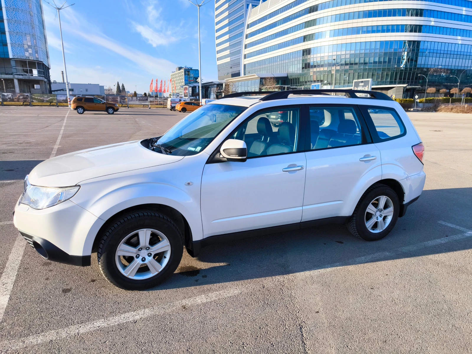 Subaru Forester 2.0i | Mobile.bg � ����������� 16