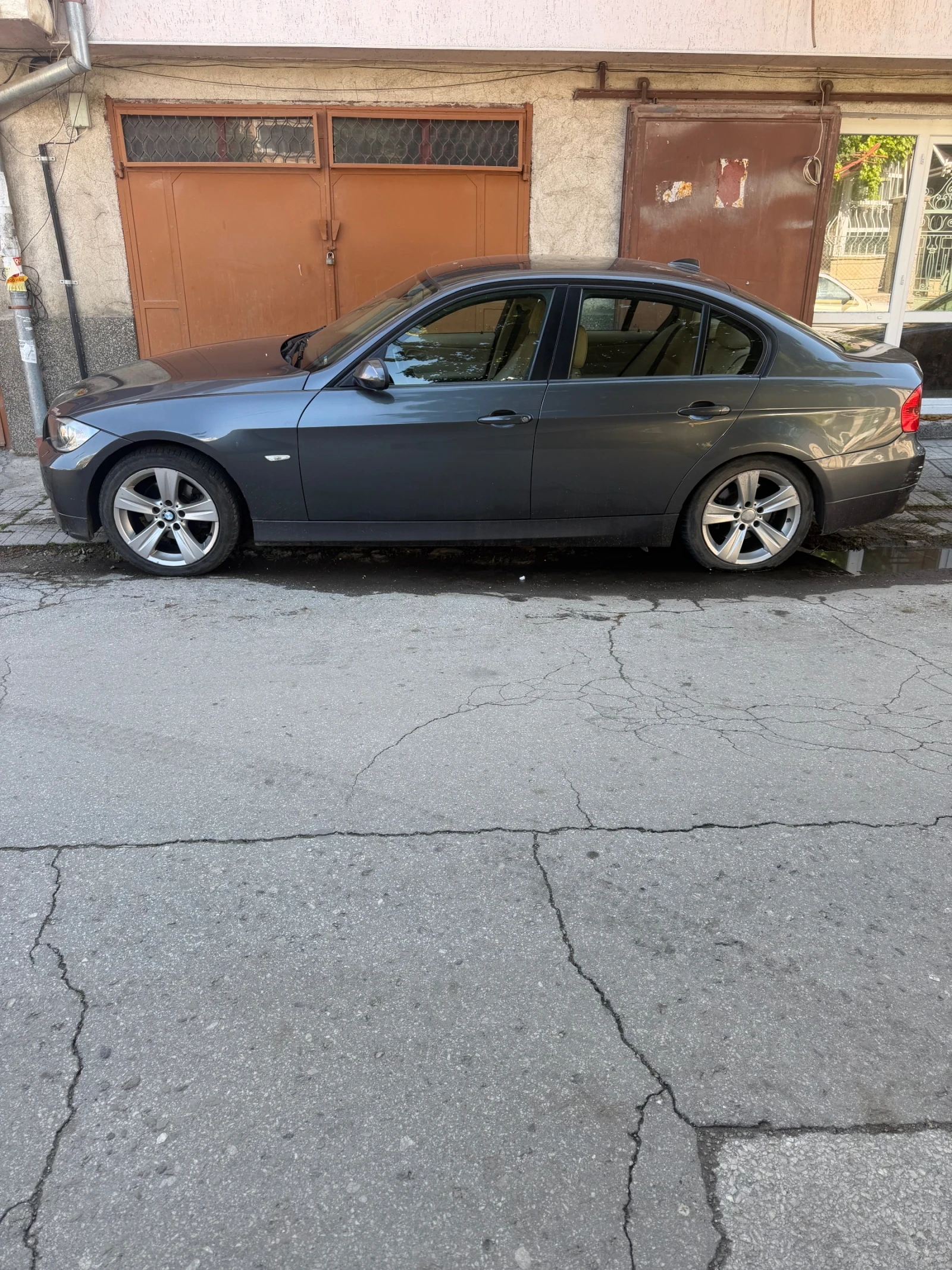 BMW 320, снимка 4 - Автомобили и джипове - 54662723