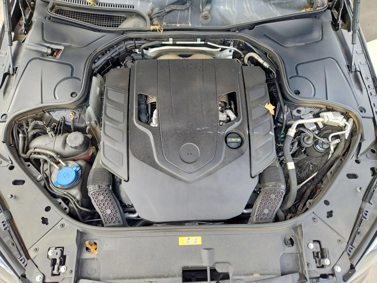 Mercedes-Benz S 560 4.0l, снимка 11 - Автомобили и джипове - 54705207