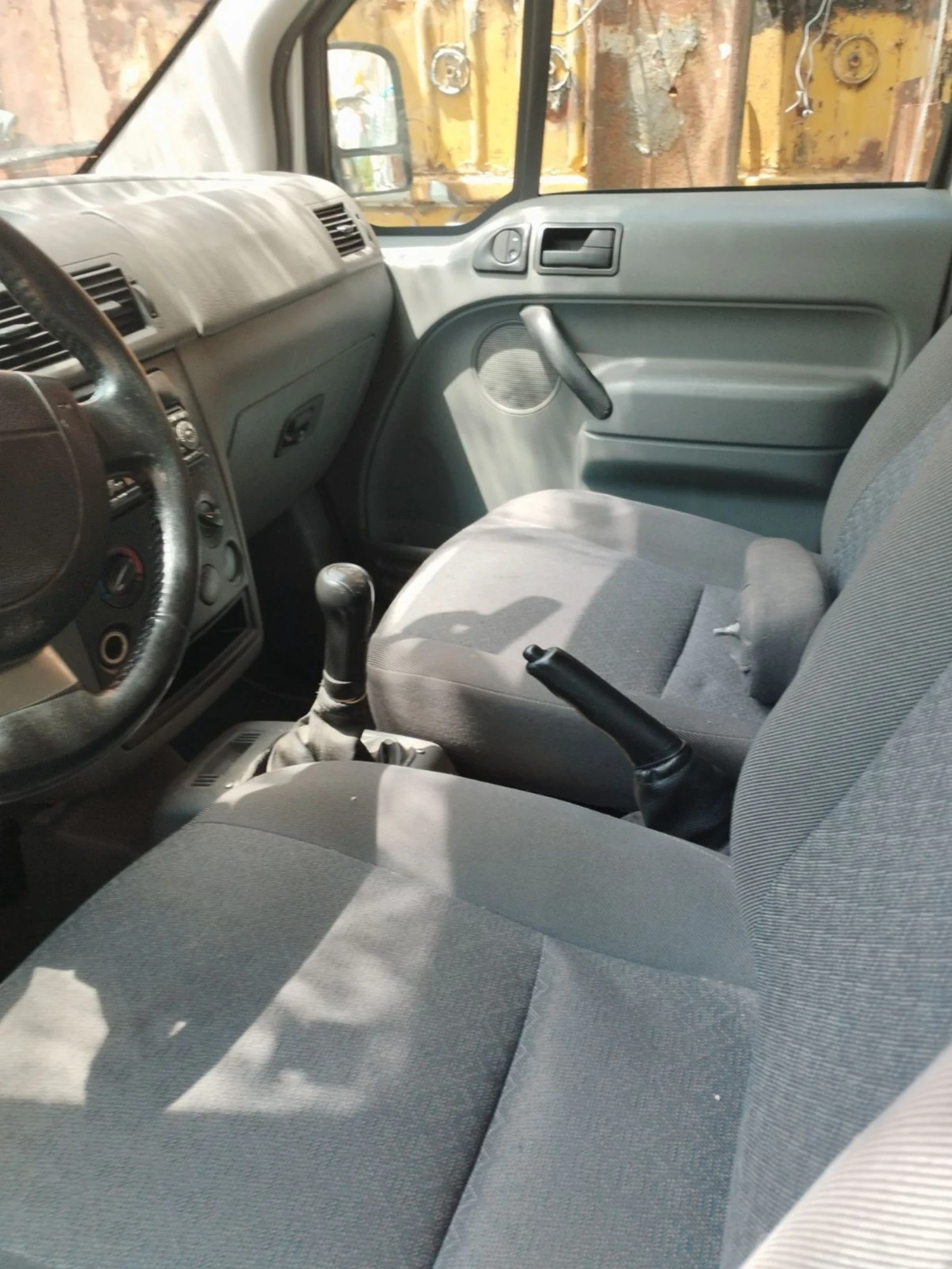 Ford Tourneo Connect Товарен, снимка 2 - Автомобили и джипове - 54824386