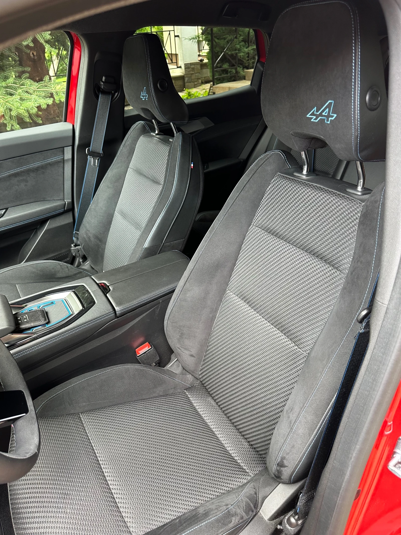Renault Austral, снимка 13 - Автомобили и джипове - 55034419