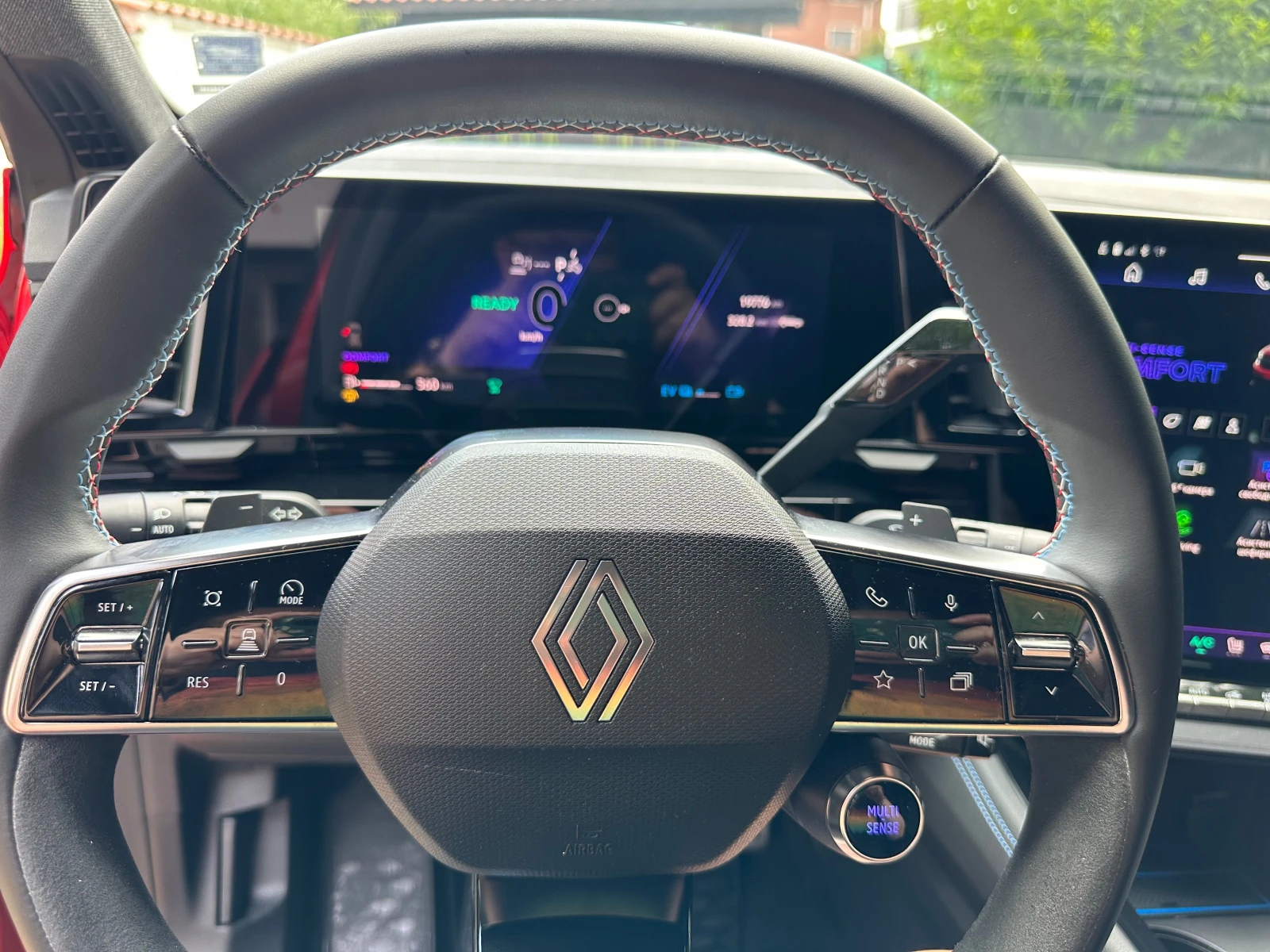 Renault Austral, снимка 10 - Автомобили и джипове - 55034419