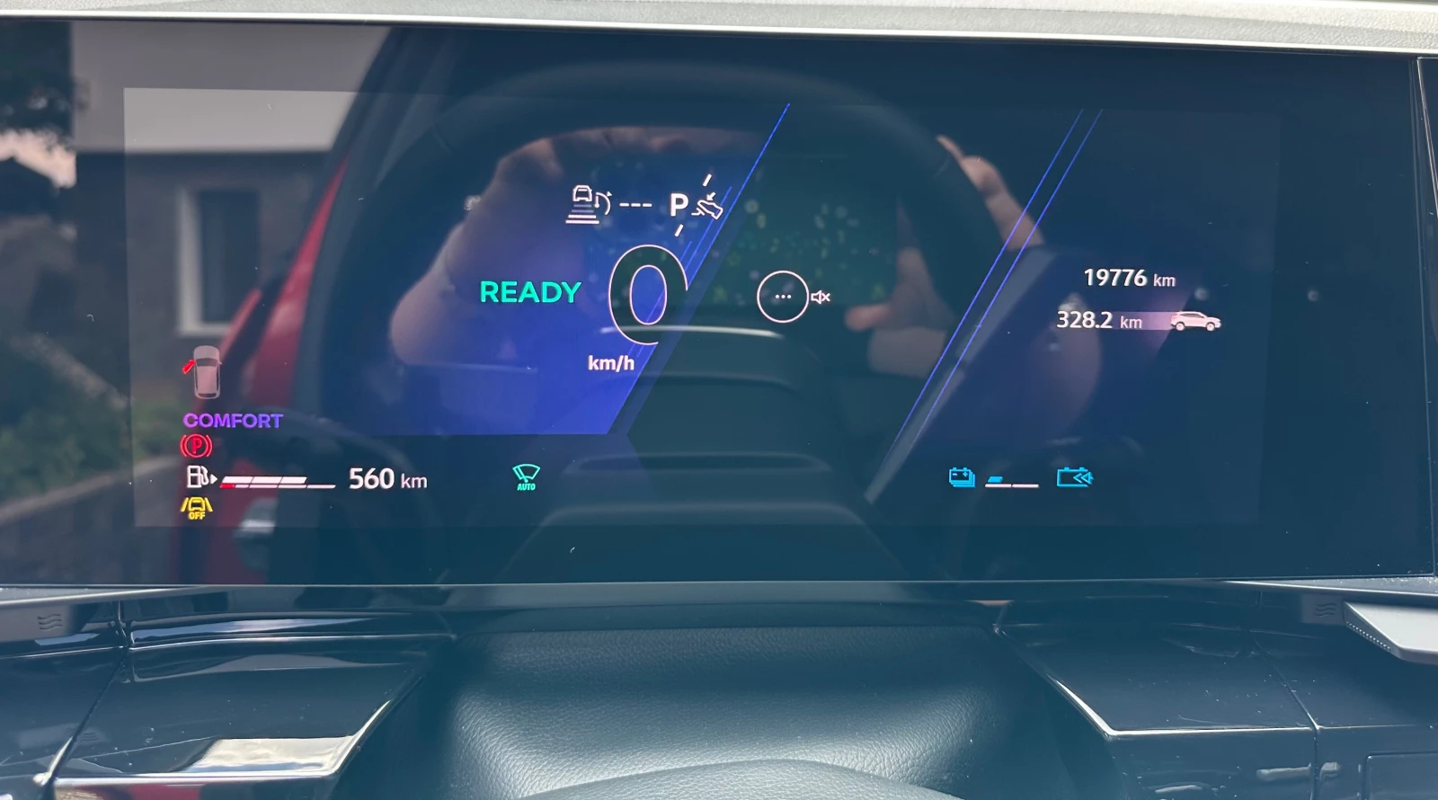 Renault Austral, снимка 9 - Автомобили и джипове - 55034419