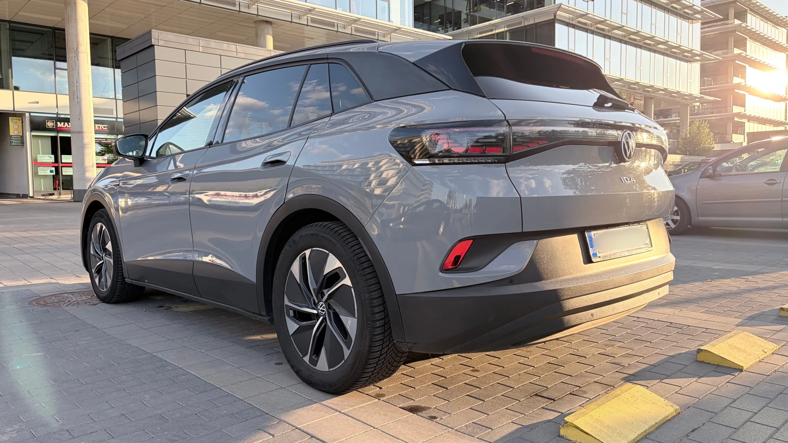 VW ID.4 Pro Performance, снимка 5 - Автомобили и джипове - 55464848