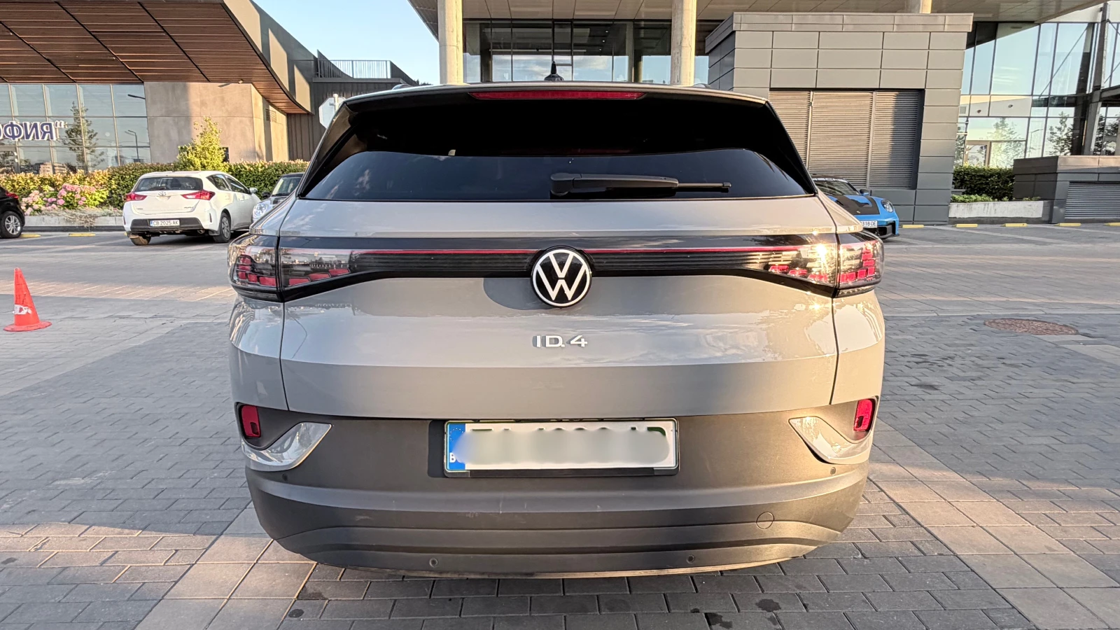 VW ID.4 Pro Performance, снимка 4 - Автомобили и джипове - 55464848