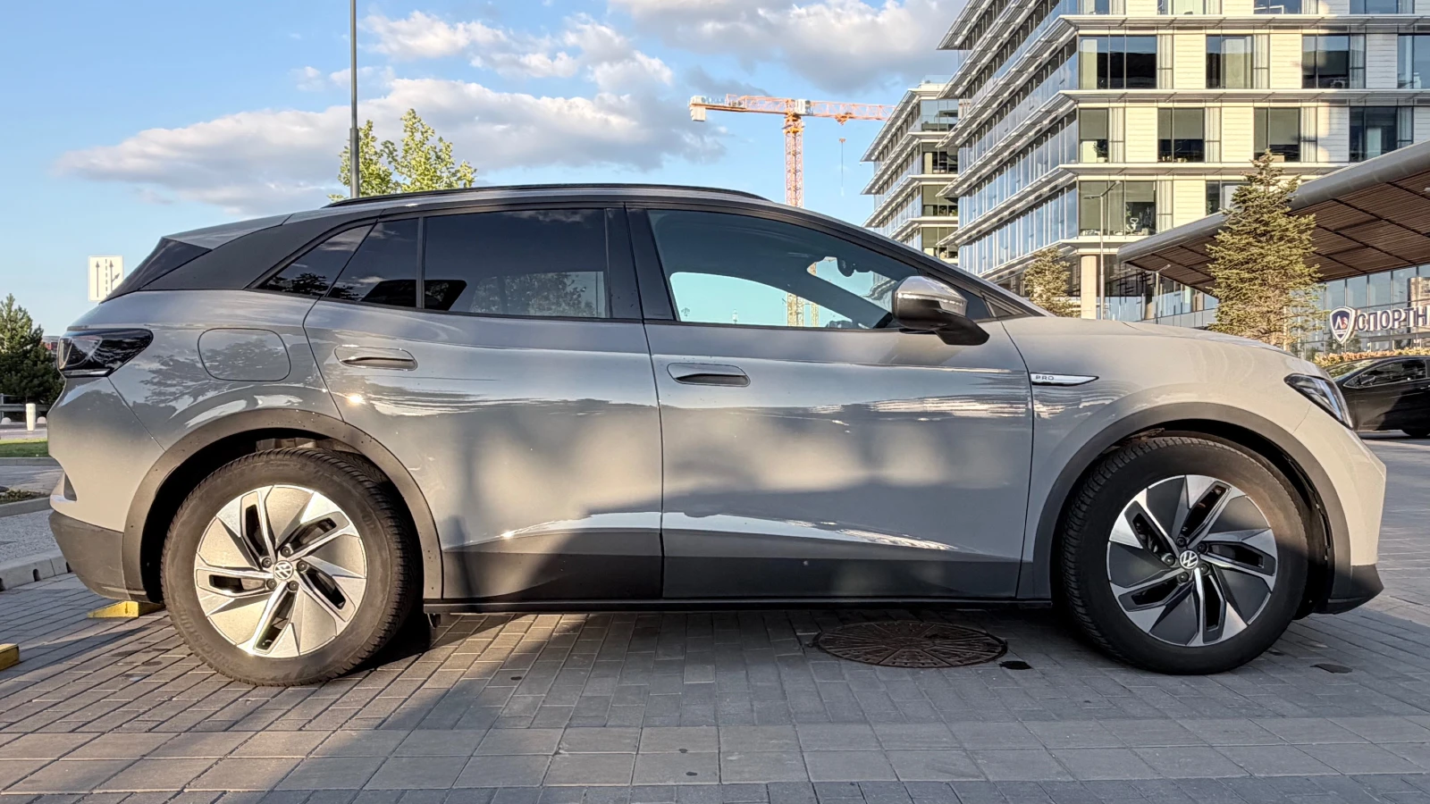 VW ID.4 Pro Performance, снимка 2 - Автомобили и джипове - 55464848